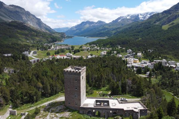 Führung durch das Dorf Maloja